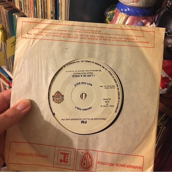 1988 PM 45 vinyl record - Picture 2 of 3